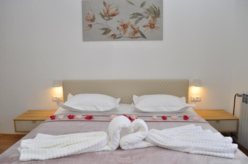 Apartments Ratko Tucepi Ngoại thất bức ảnh