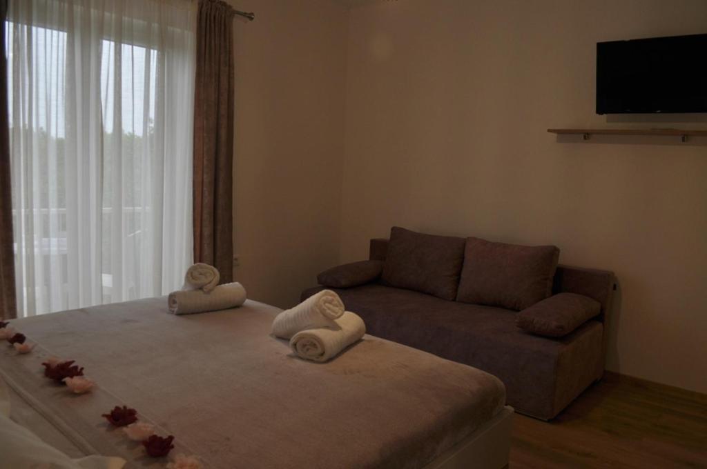 Apartments Ratko Tucepi Ngoại thất bức ảnh