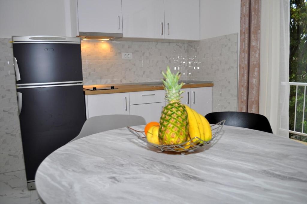 Apartments Ratko Tucepi Ngoại thất bức ảnh