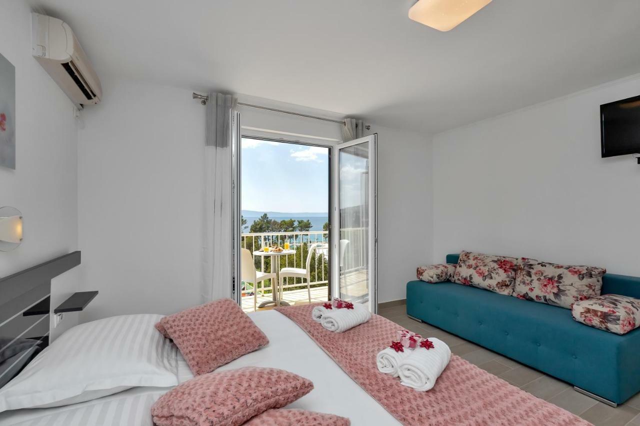 Apartments Ratko Tucepi Ngoại thất bức ảnh
