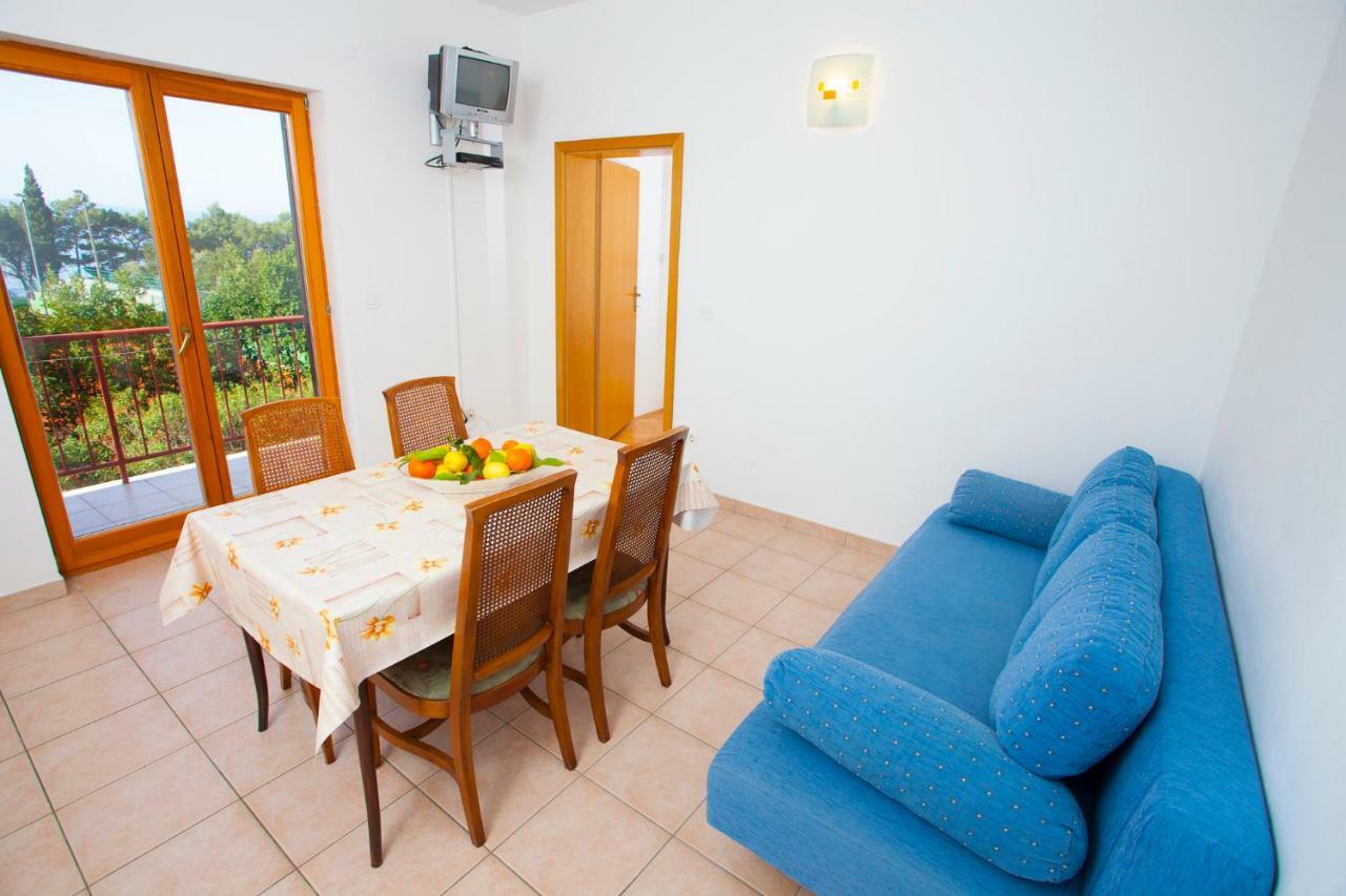 Apartments Ratko Tucepi Ngoại thất bức ảnh