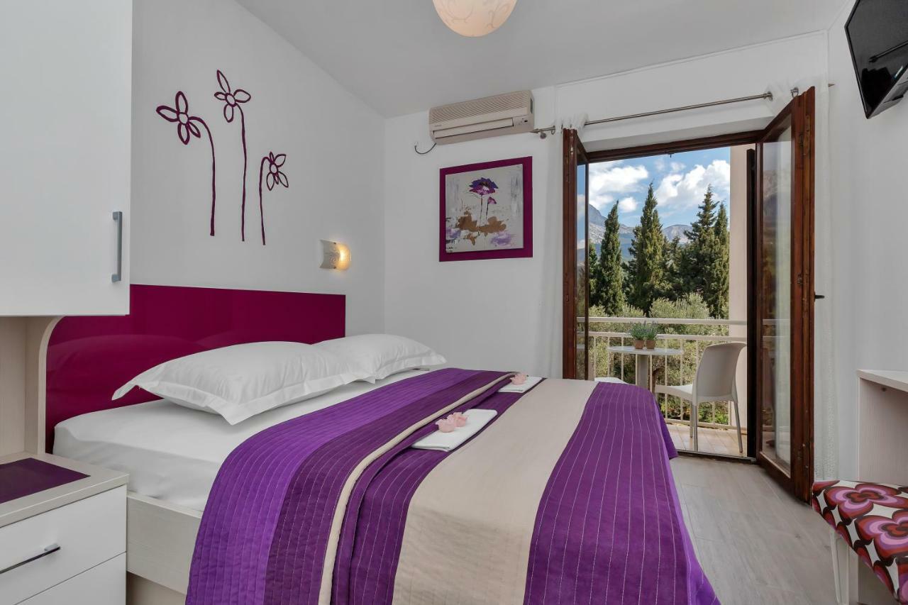 Apartments Ratko Tucepi Ngoại thất bức ảnh